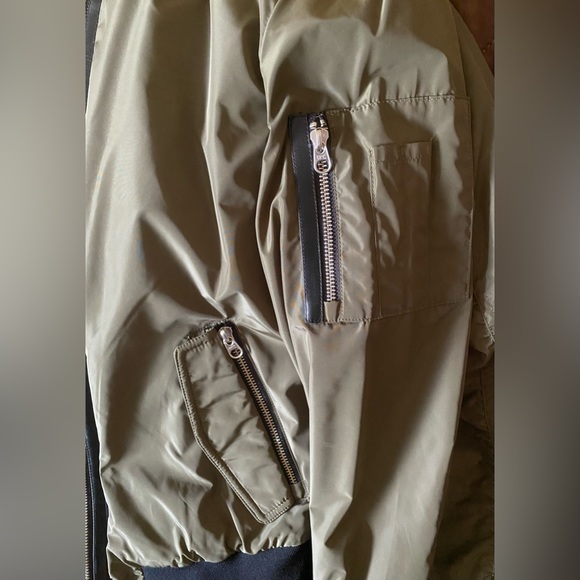 Mackage Mens Army Green Bomber Jacket - New Without Tag - Picture 7 of 10